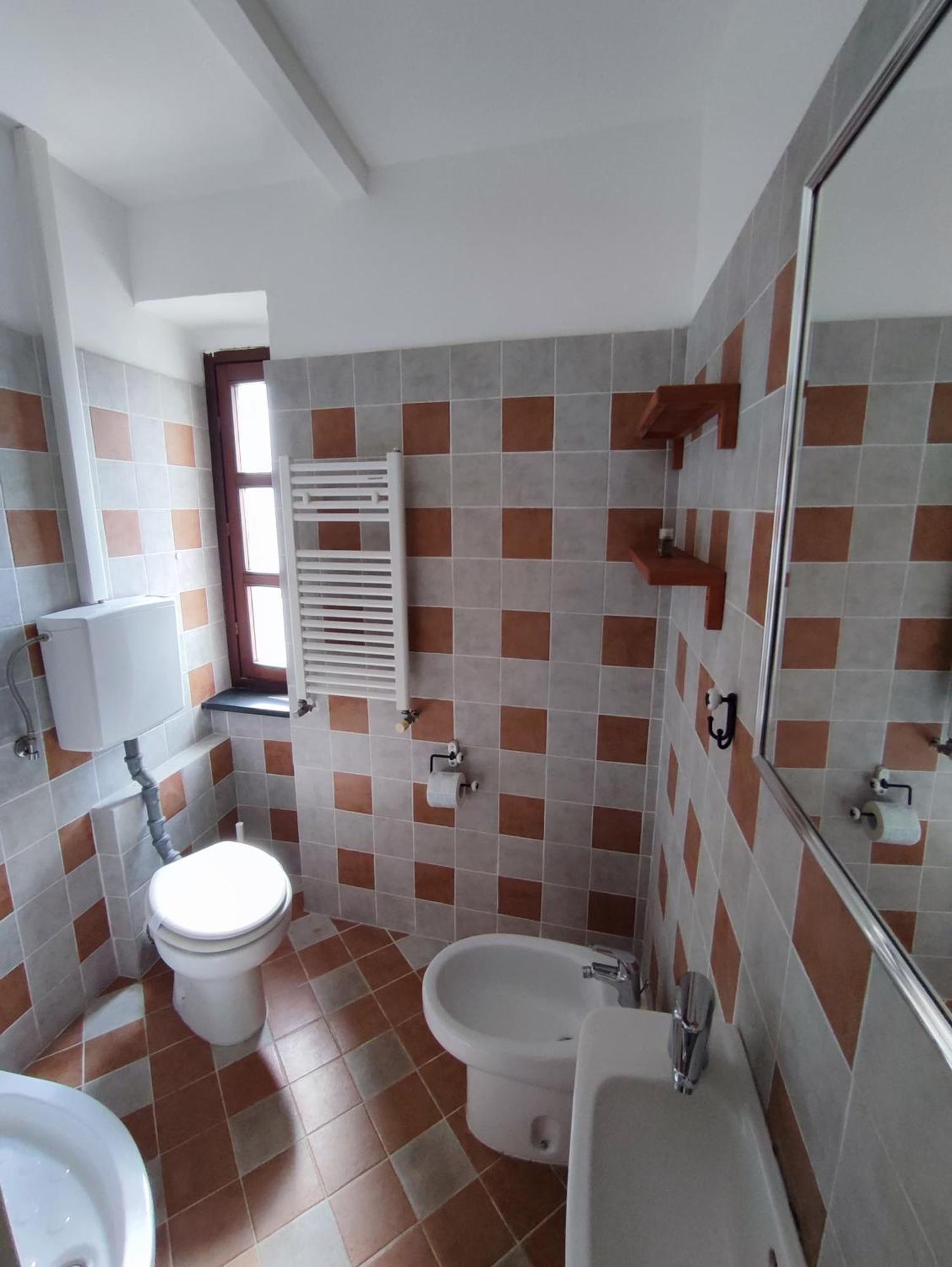 Agriturismo Du Sui Genua Exteriör bild